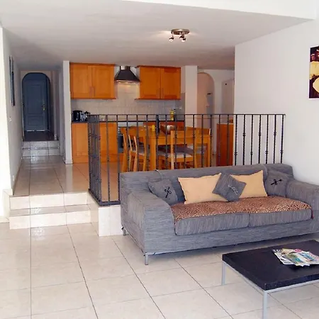 Casa Miguel * 圣米格尔德阿沃纳